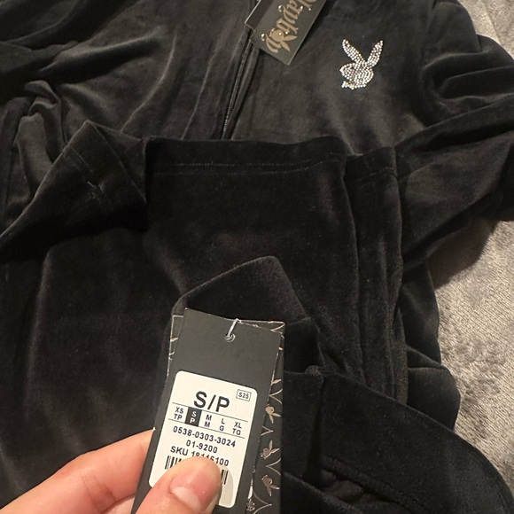 Playboy velvour zip front hoodie and pant sz small nwt - Picture 3 of 3